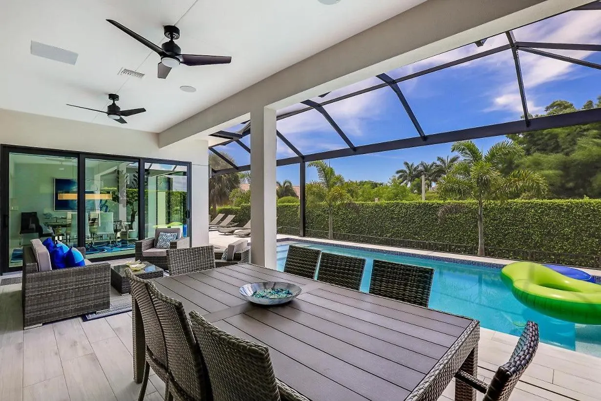 624 Seagrape Drive Holiday home Marco Island