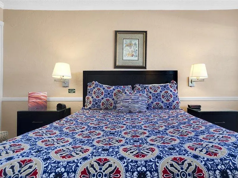 The Boathouse 3* Marco Island