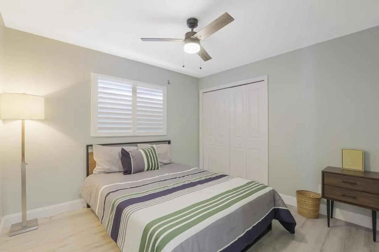1069 Ruppert Road Holiday home *