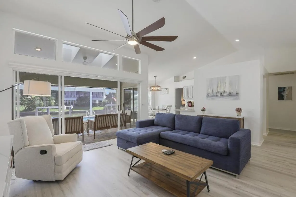1069 Ruppert Road Holiday home Marco Island