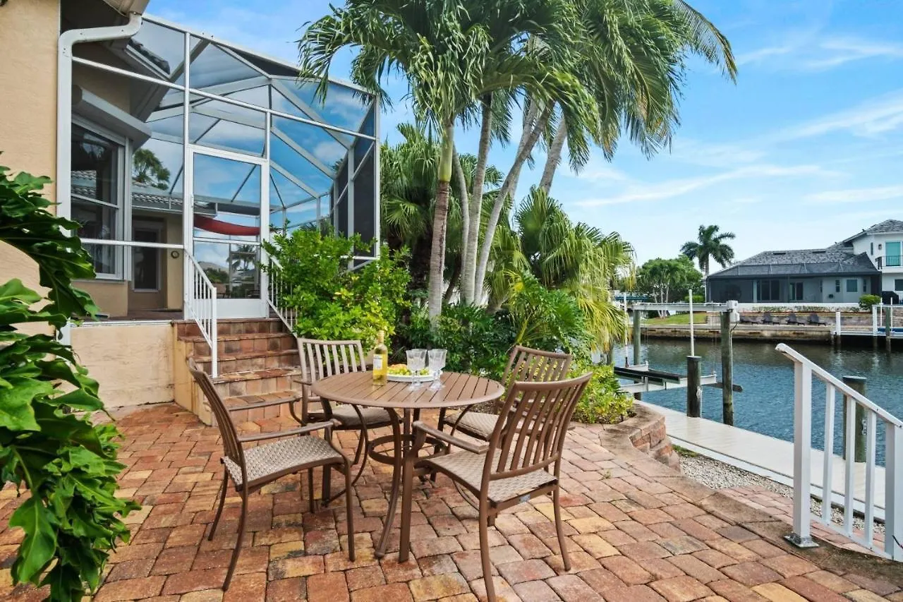 Manatee Manor *