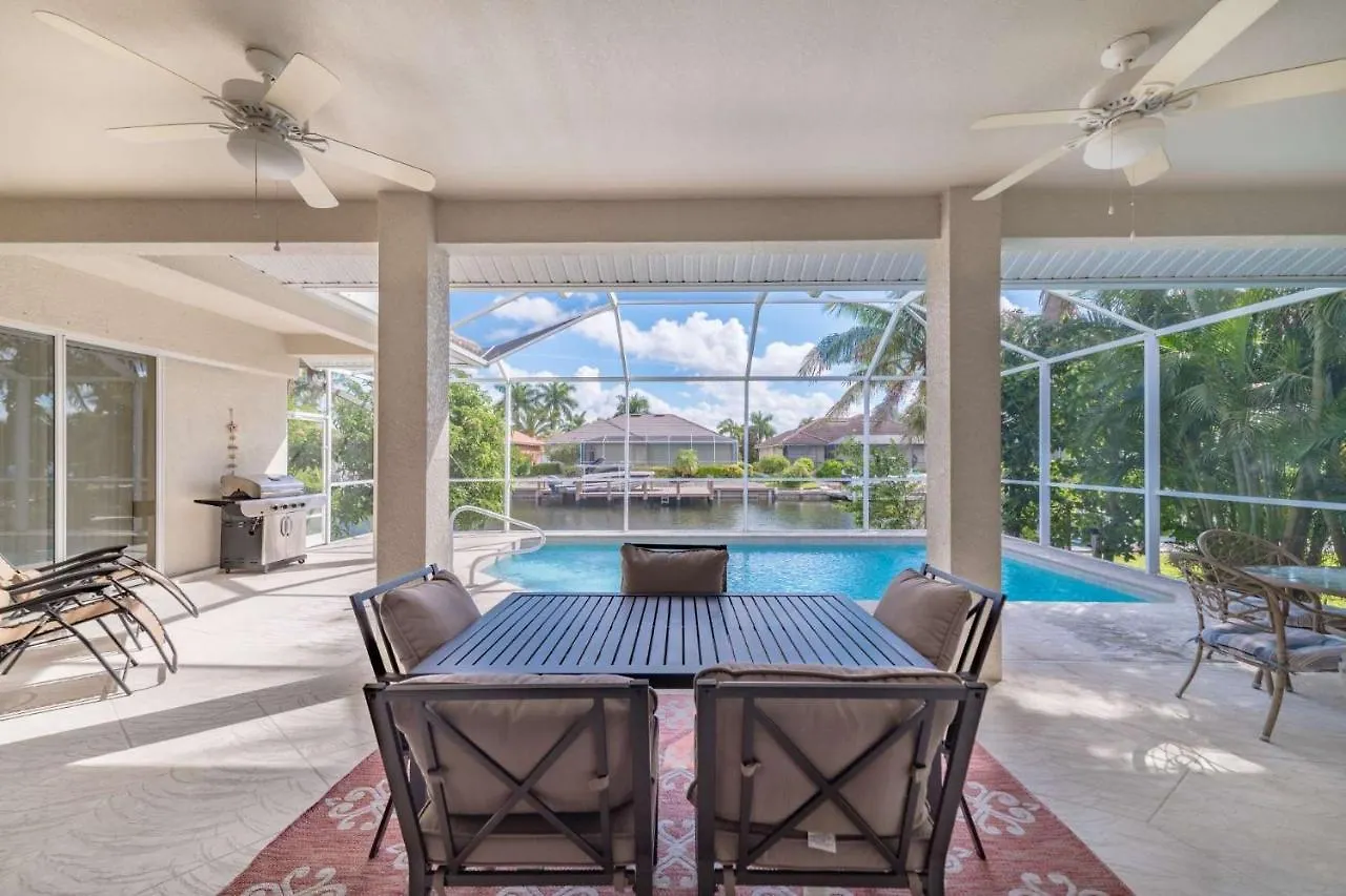 331 Waterleaf Ct * Marco Island