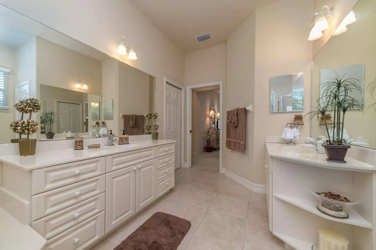 331 Waterleaf Ct Holiday home Marco Island