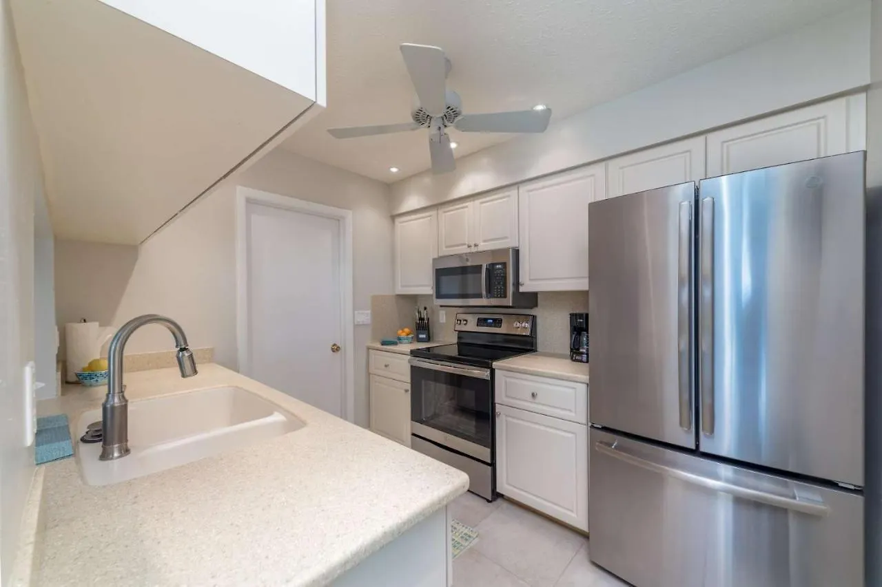 Valley Avenue Getaway With Pool Holiday home *