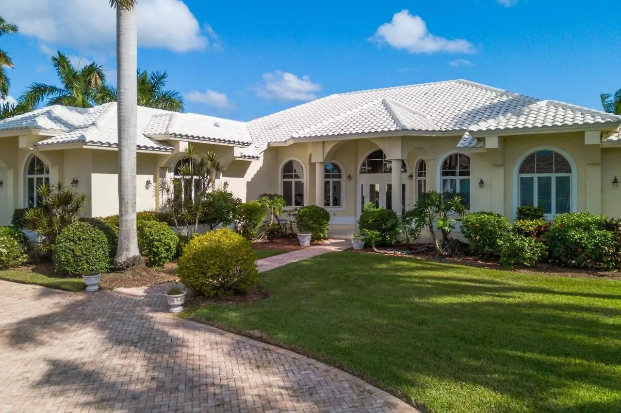 Holiday home 851 Eubanks Ct
