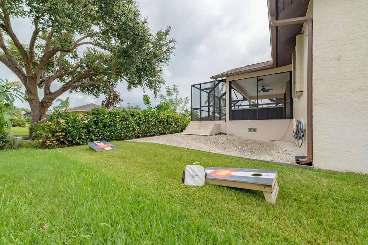 Holiday home Valley Avenue Getaway With Pool *