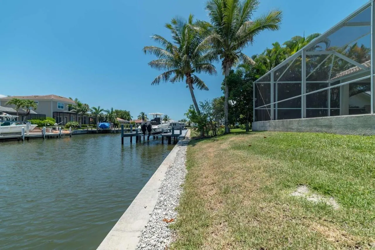 331 Waterleaf Ct * Marco Island