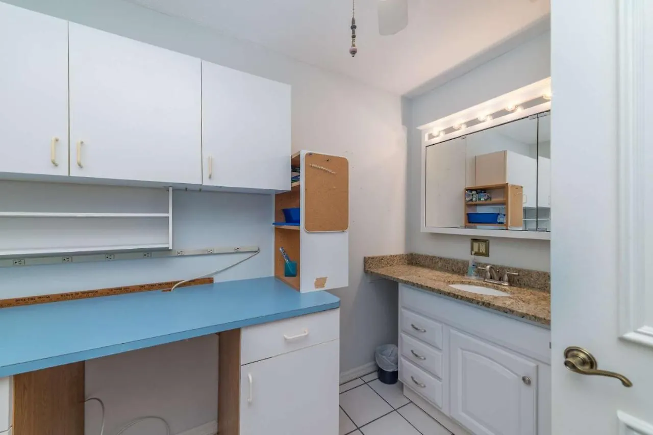 916 Loyalty Ave Holiday home *