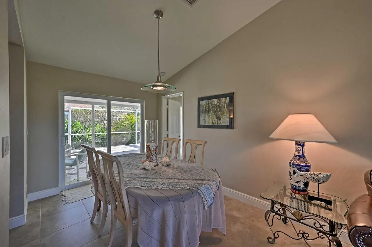 Holiday home Sunny Oasis Less Than 2 Miles To Beach! *