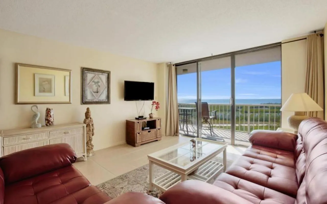 Holiday home Gulf Views From Private Balcony Overlooks Popular Tigertail Preserve *