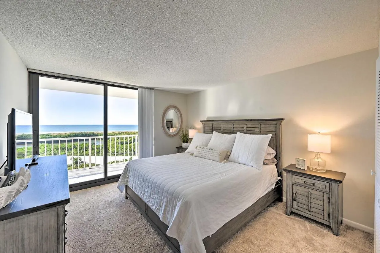 With Balcony And Stunning Ocean Views! Marco Island