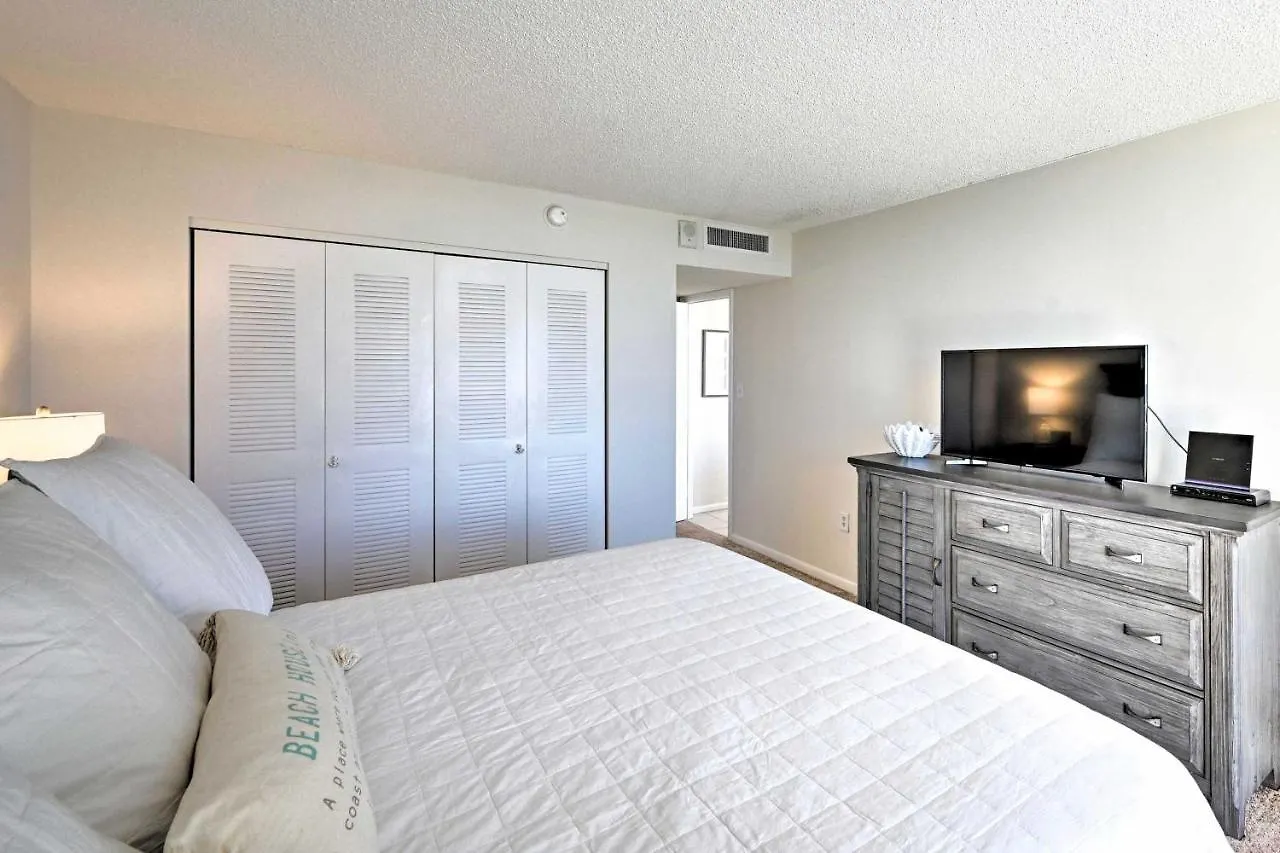 Apartment With Balcony And Stunning Ocean Views! Marco Island