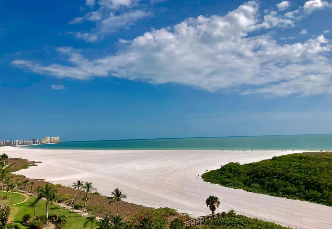Holiday home South Seas Tower 3 #1005 - Beachfront 2/2 Long Views! *