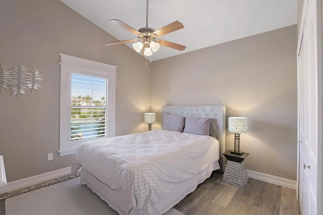 1260 Mimosa Court * Marco Island