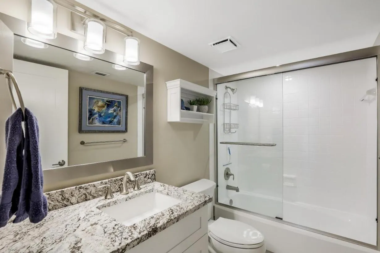 South Seas Tower 3-312