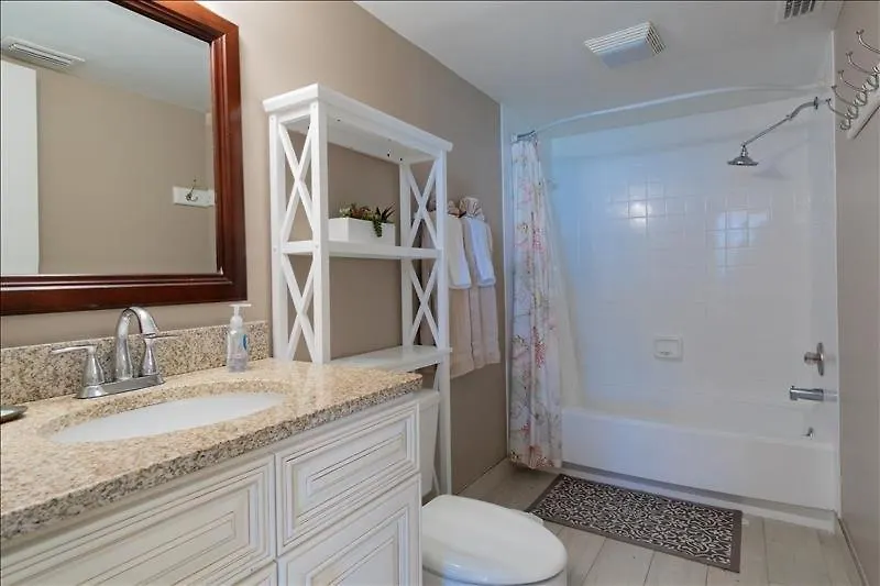 Seawin 1704 - Sea Winds Apartment *