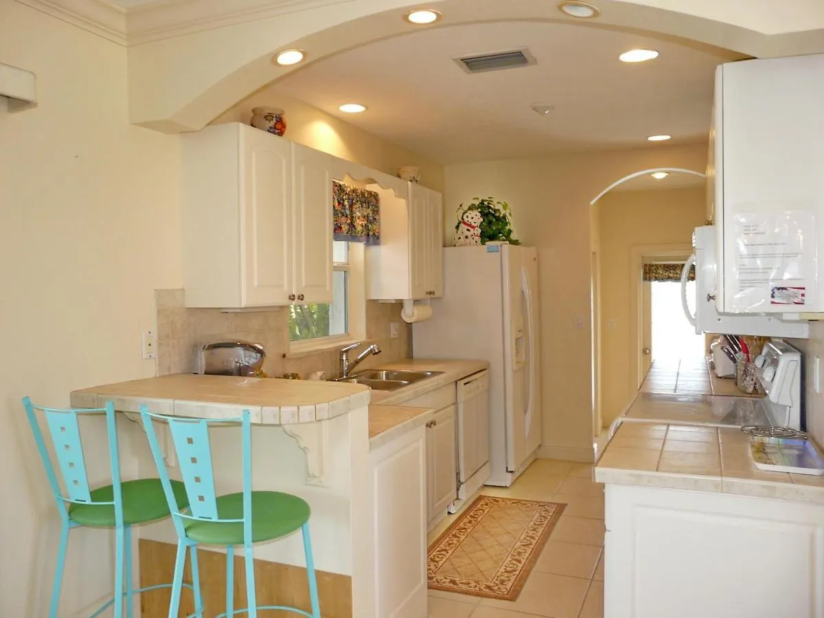 438 Kendall Drive Holiday home Marco Island