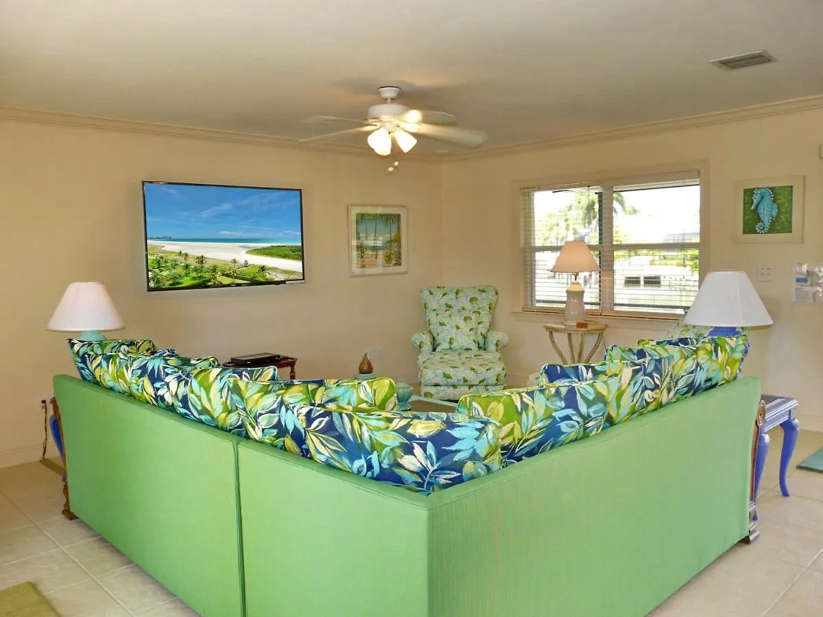 438 Kendall Drive Holiday home Marco Island