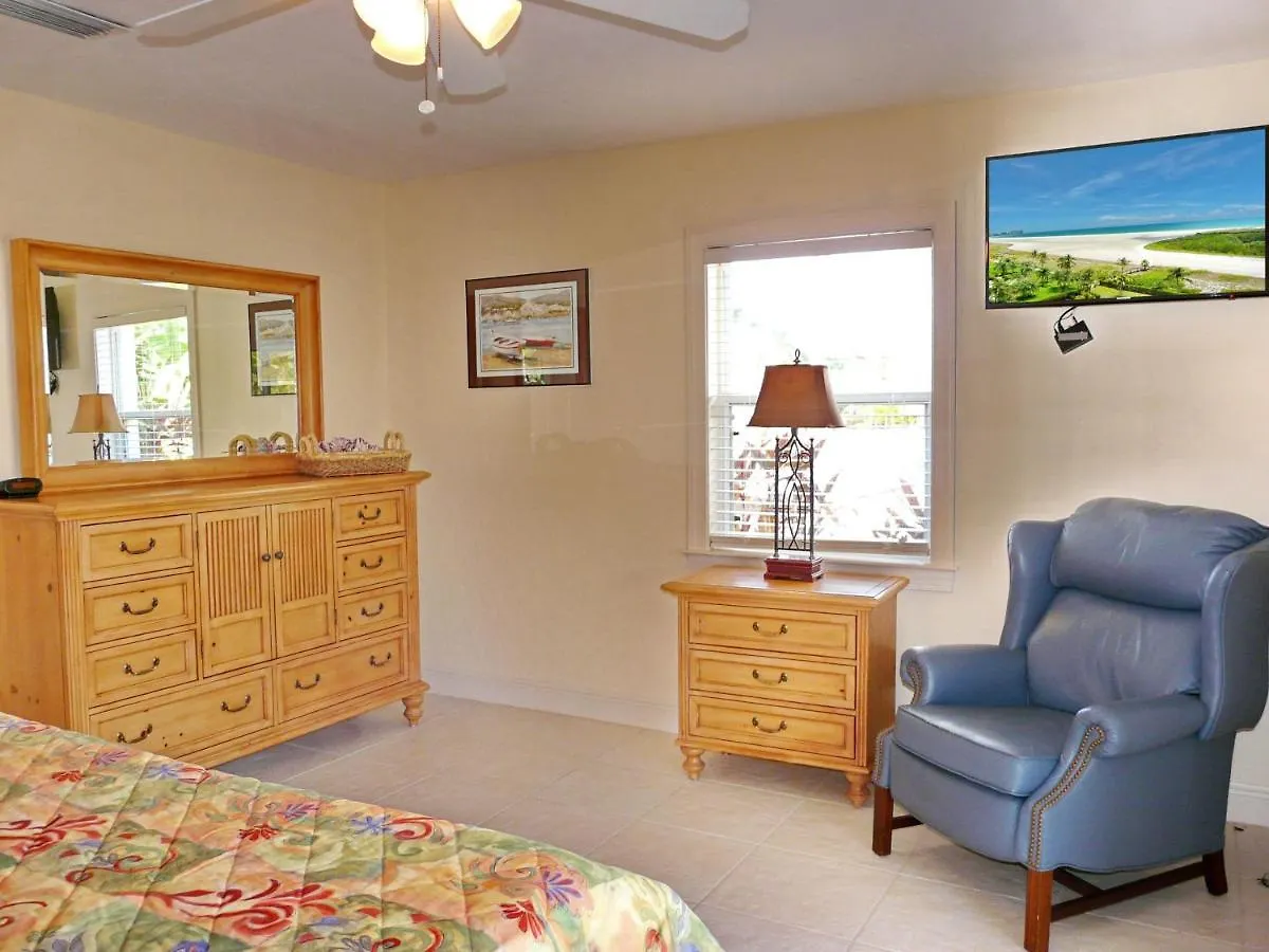 Holiday home 438 Kendall Drive