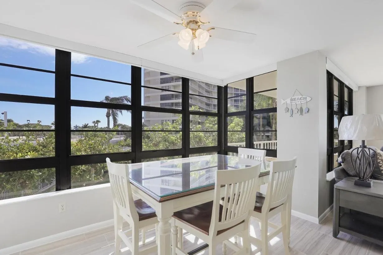 Holiday home South Seas Tower 4-206