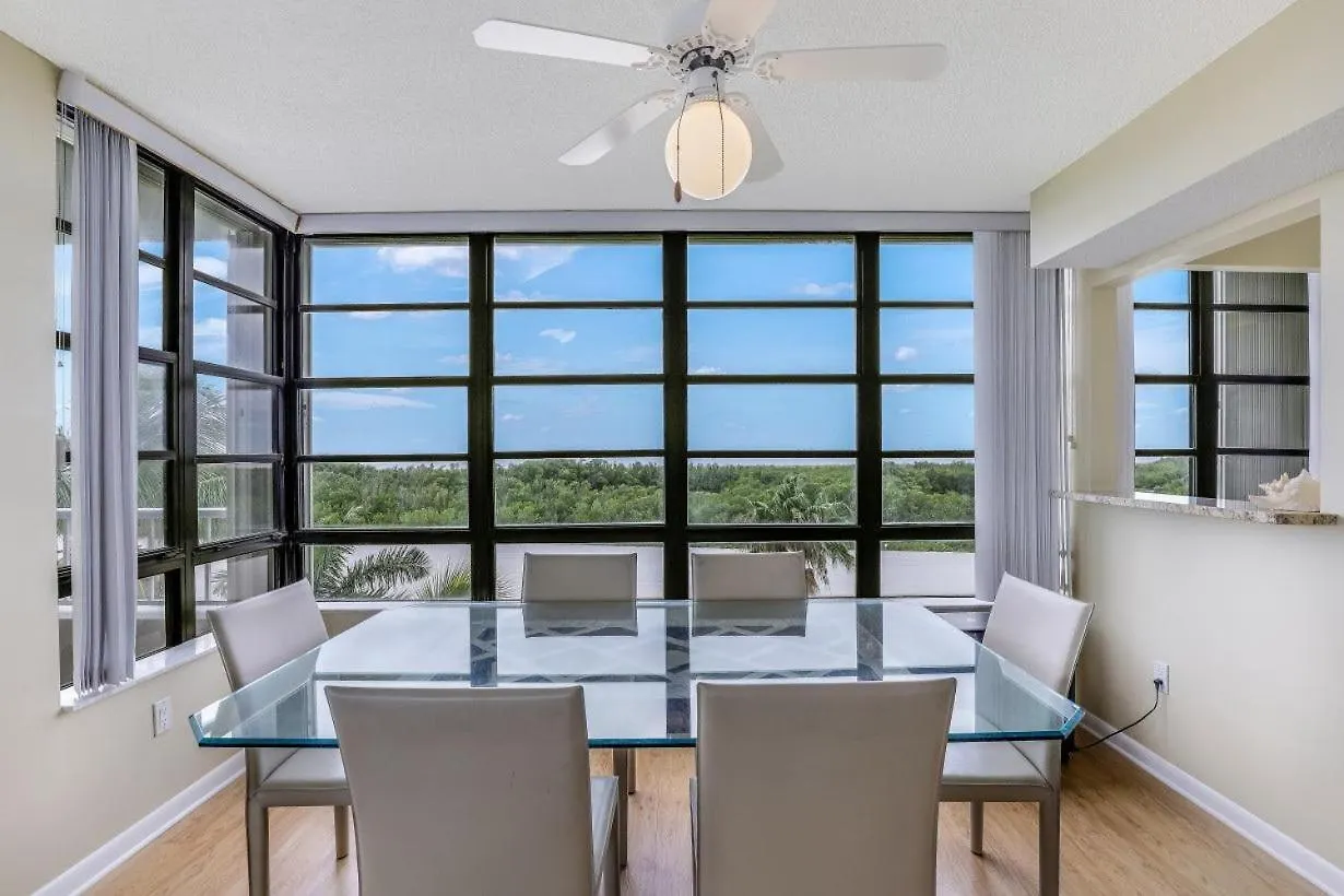 South Seas Tower 3-411 Holiday home *