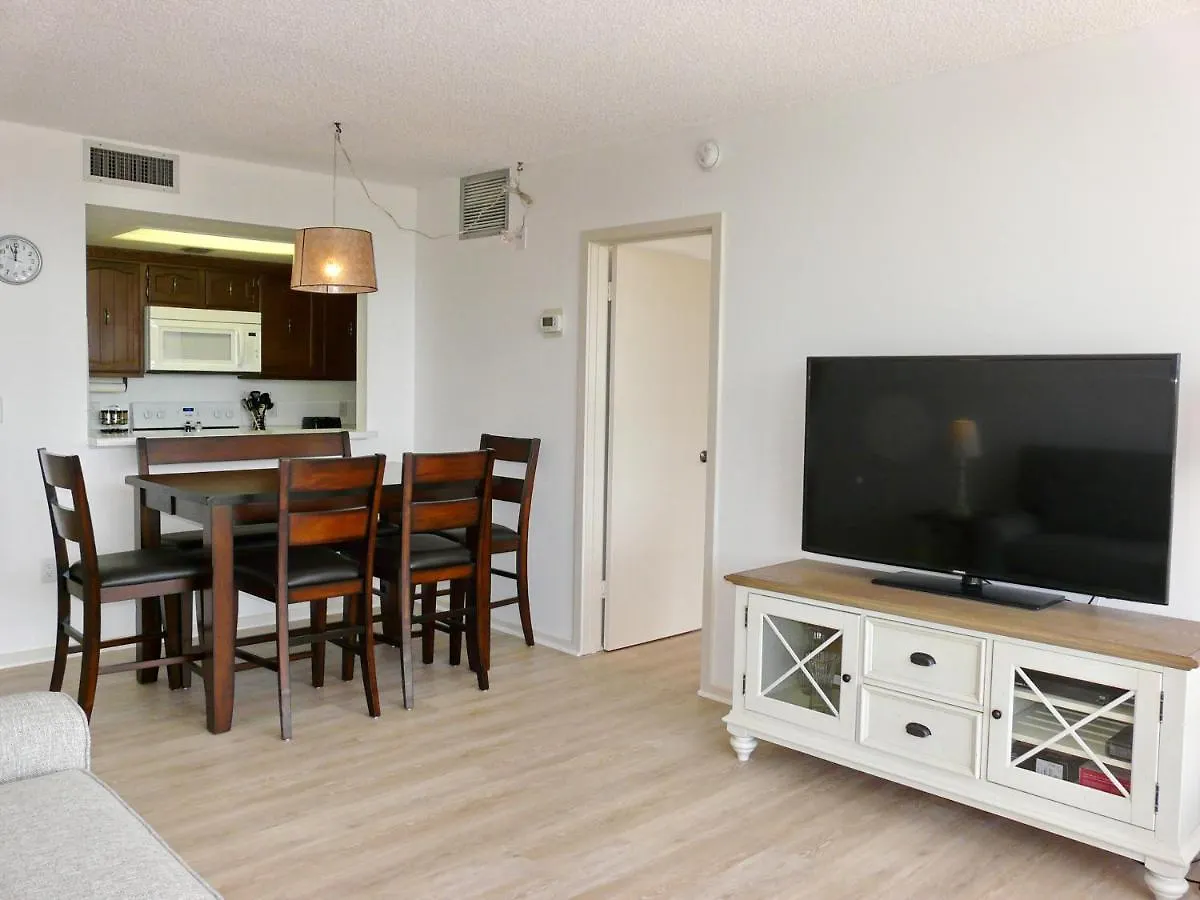 Tradewinds 512 Holiday home