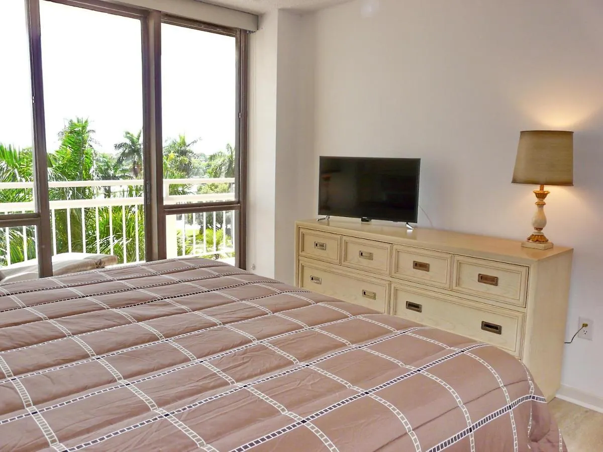 Holiday home Tradewinds 512 *