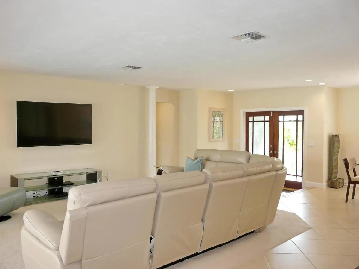 1107 Edington Place Holiday home Marco Island