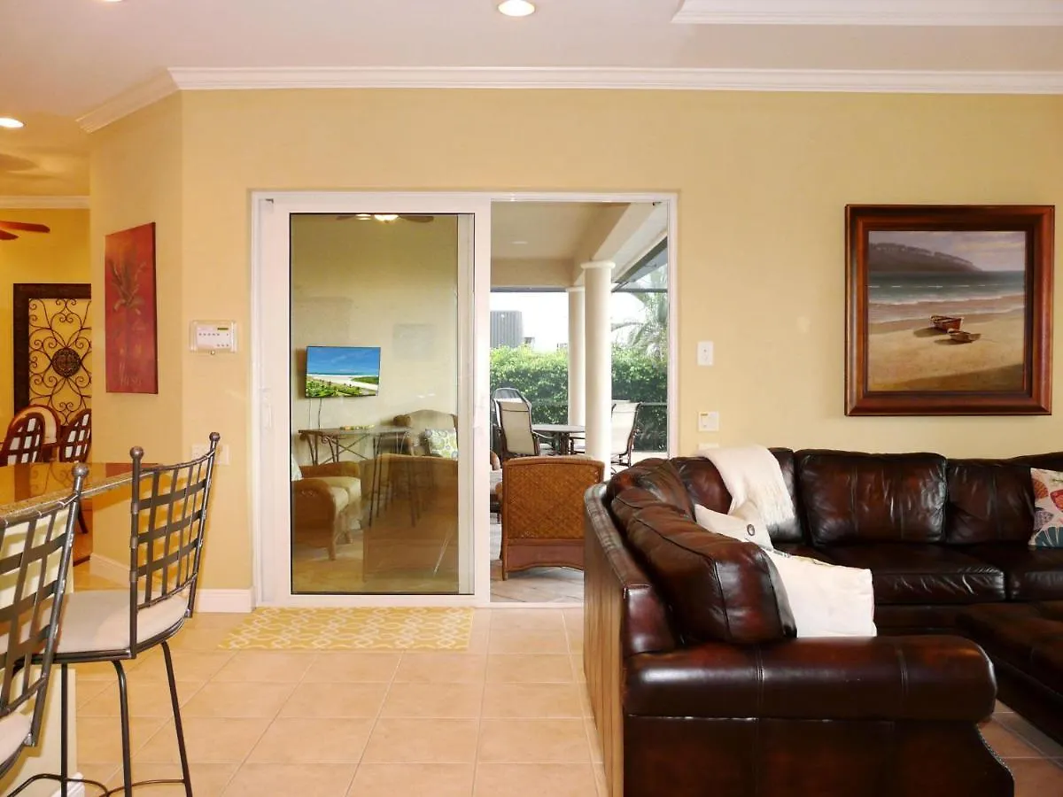 961 Hyacinth Court * Marco Island