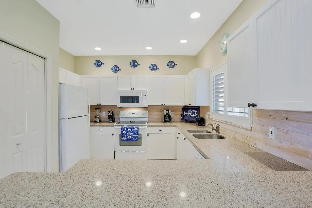 870 Kendall Drive * Marco Island