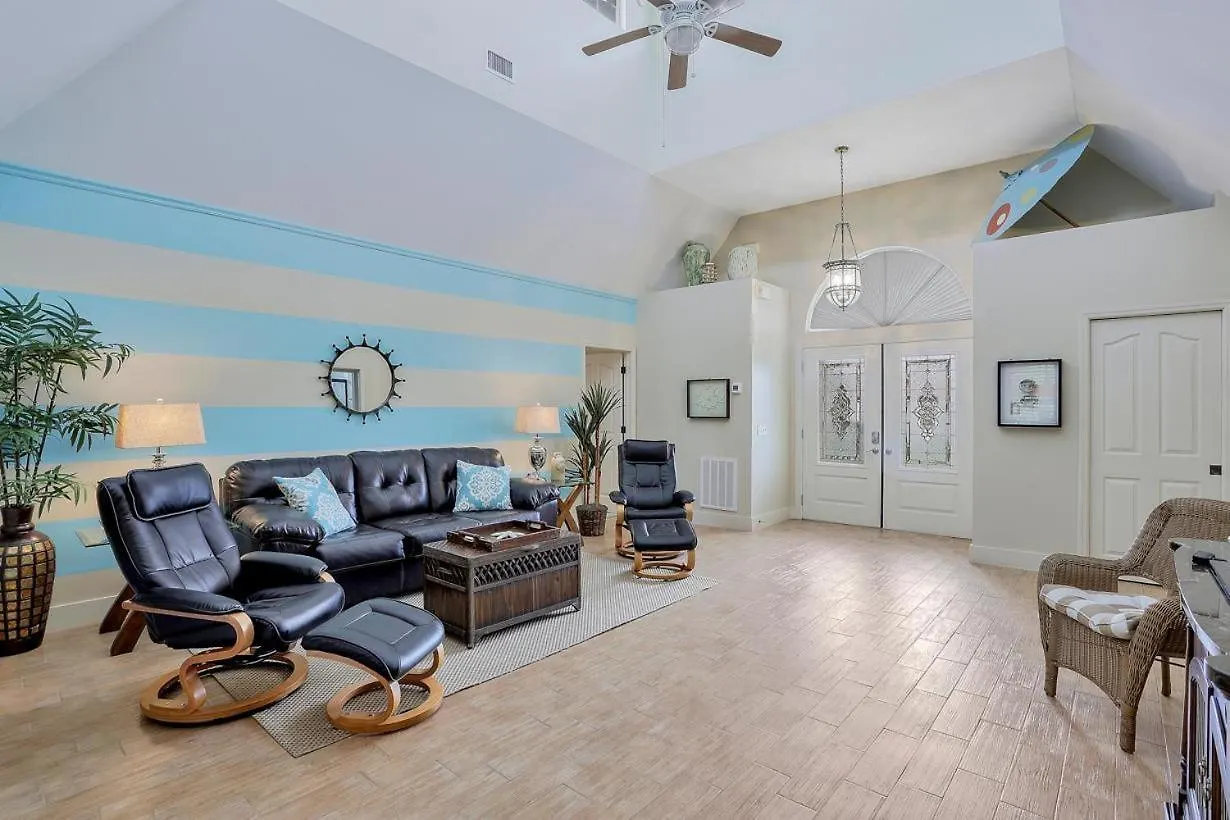 870 Kendall Drive Holiday home