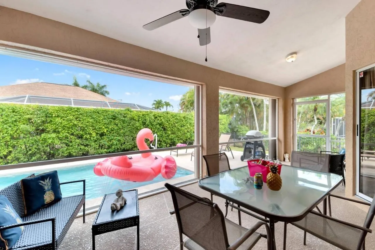 Flamingo House Holiday home *