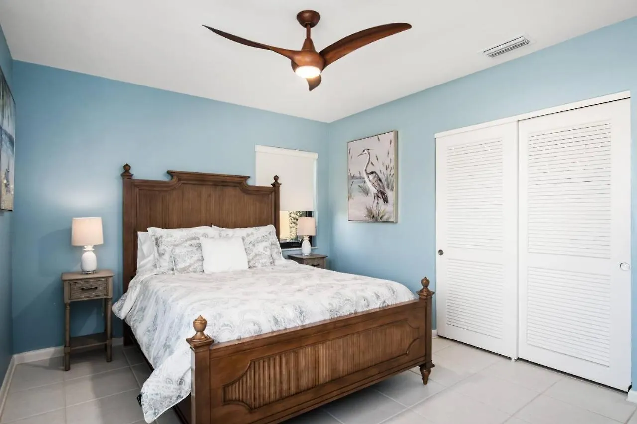 1263 Mulberry Ct Marco Island