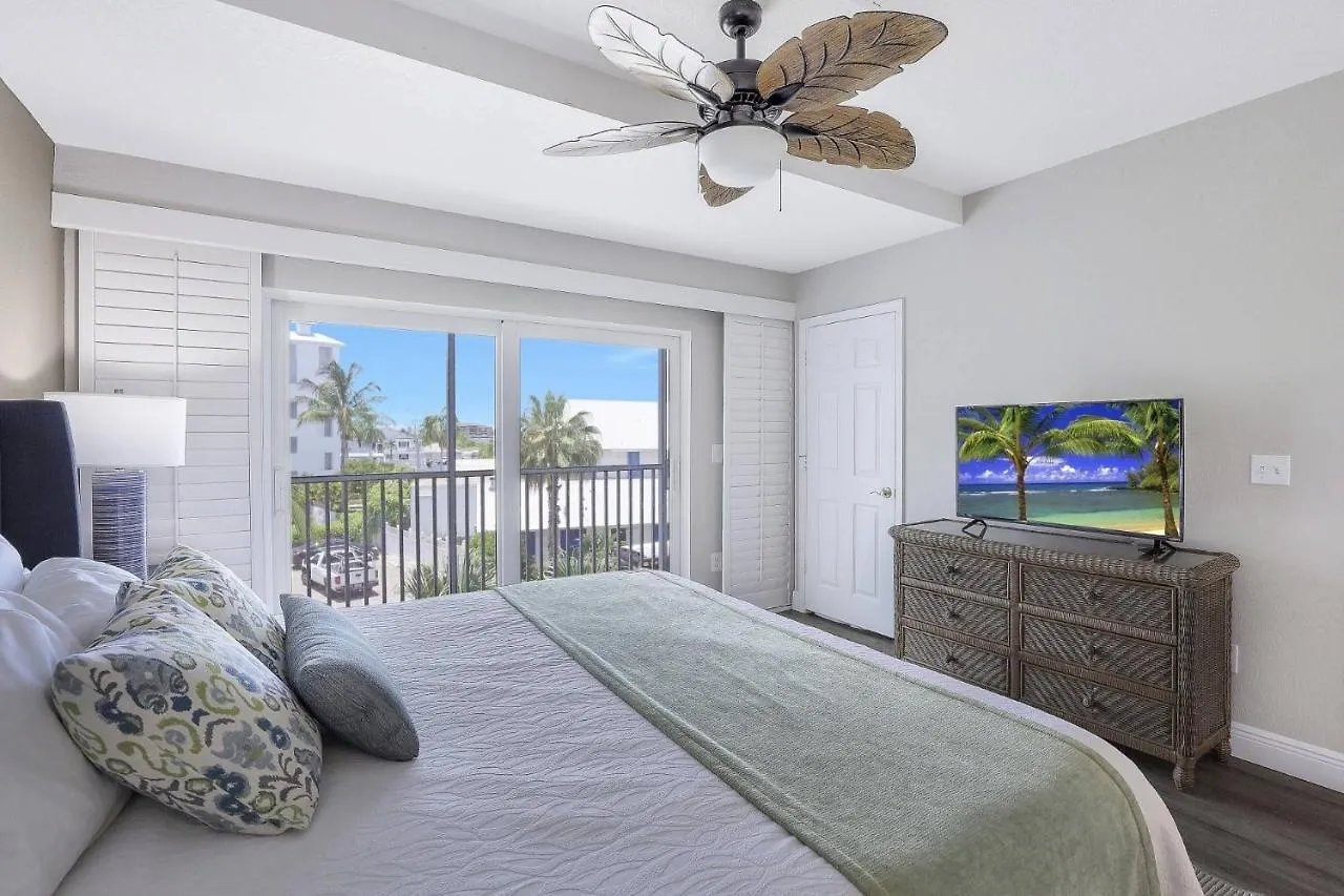 Olde Marco #302 * Marco Island