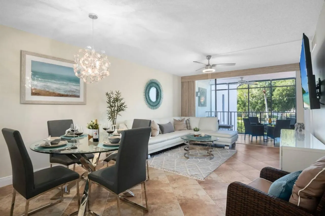 Holiday home Grandview 204