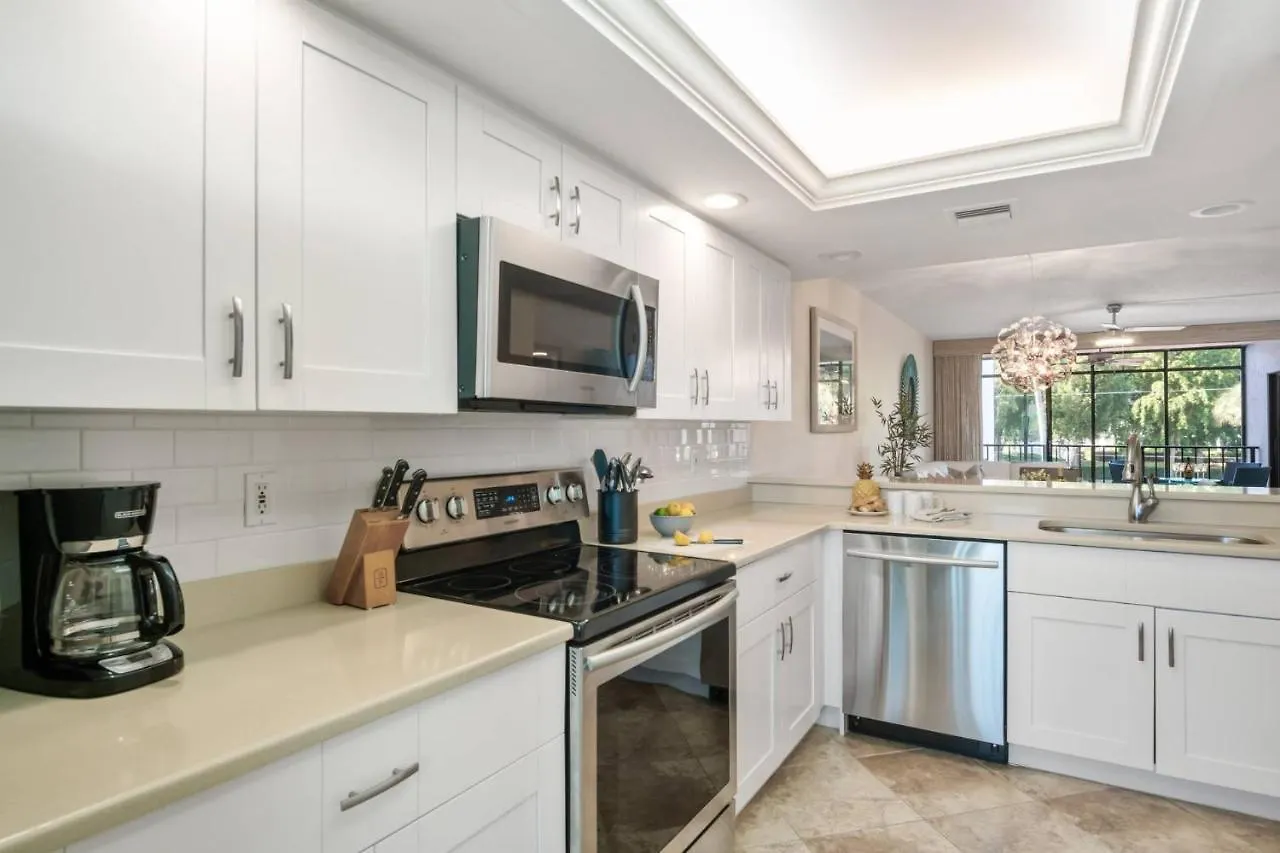 Holiday home Grandview 204