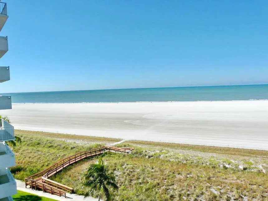 Tradewinds 701 Holiday home