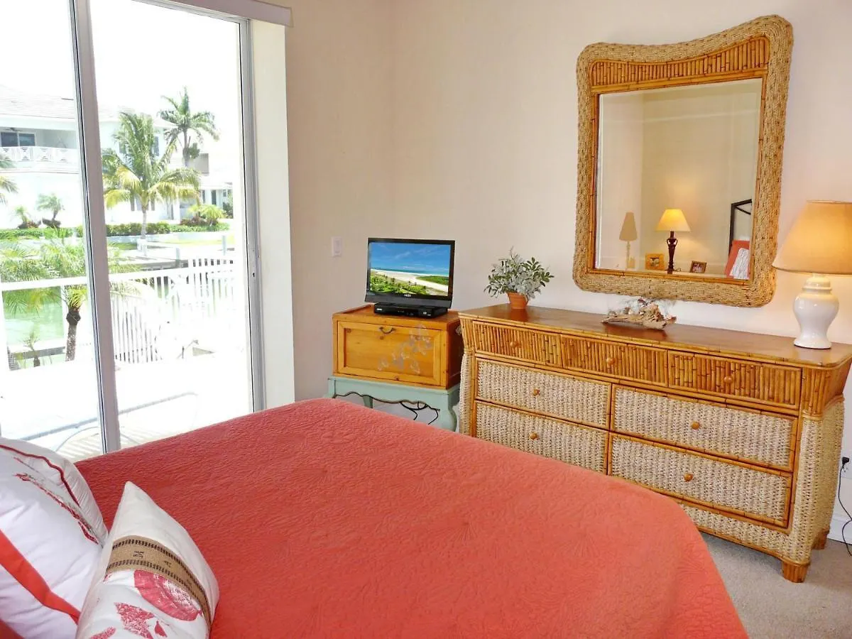 931 Hyacinth Court Holiday home