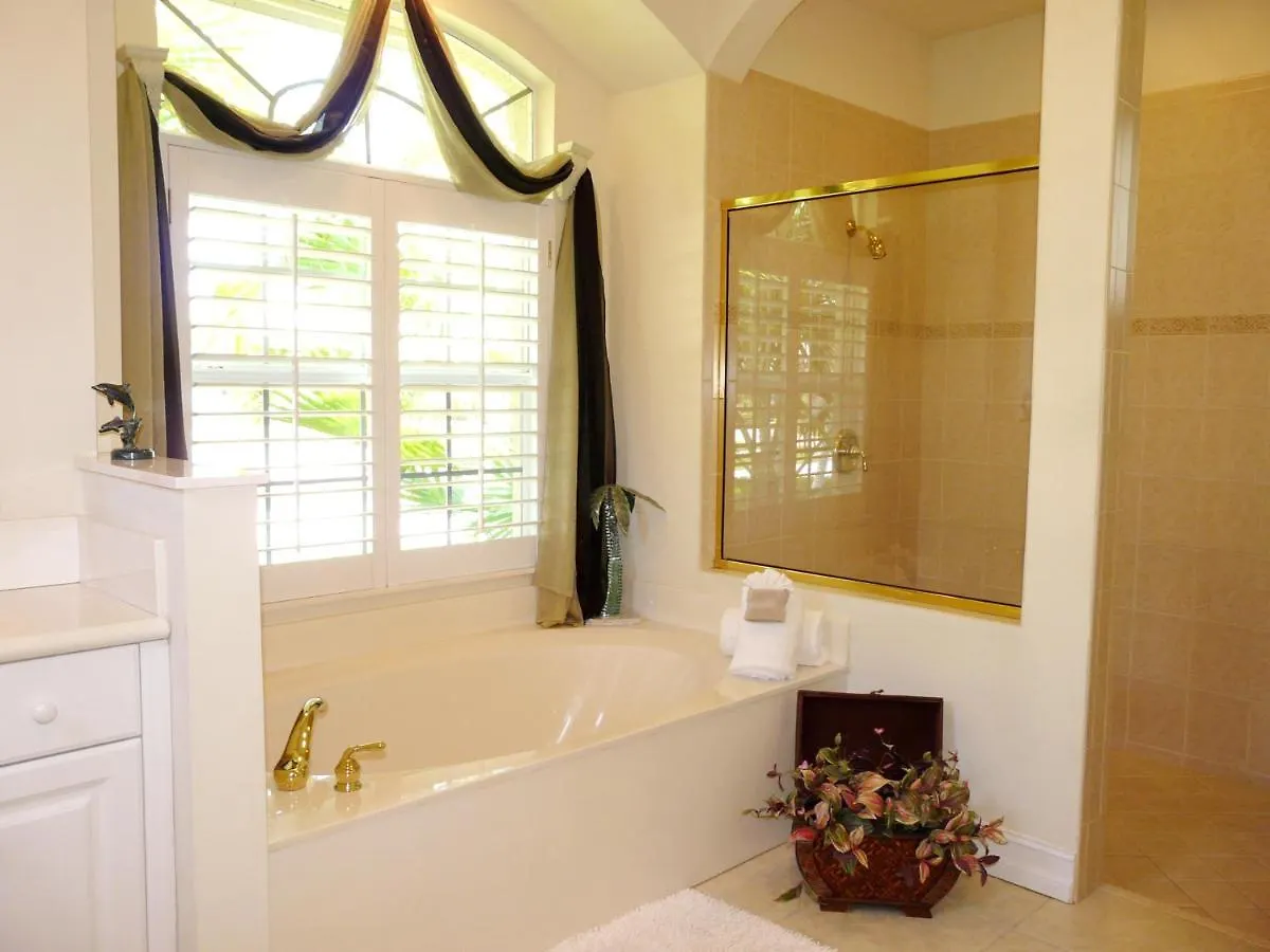 931 Hyacinth Court Marco Island
