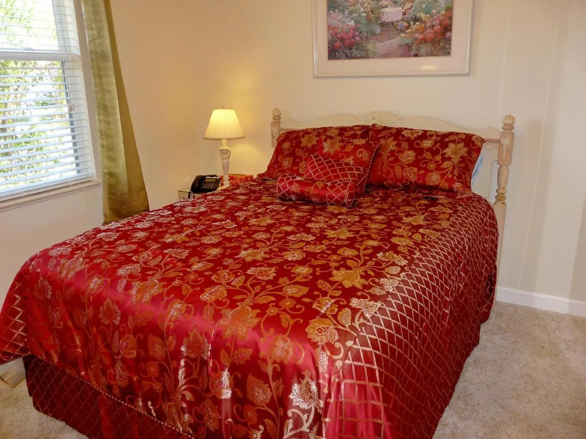 689 Kendall Drive Holiday home Marco Island