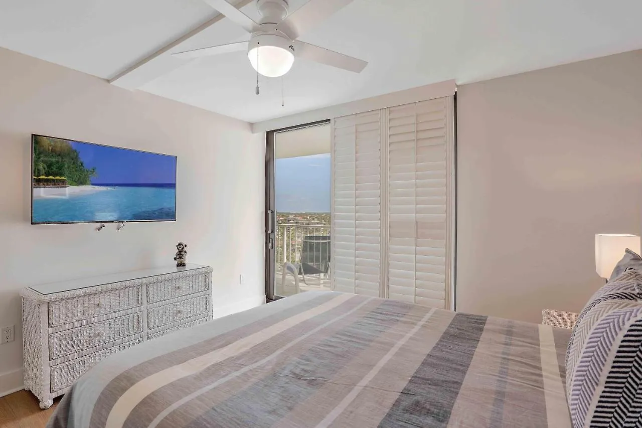 South Seas Tower 4-1209 *