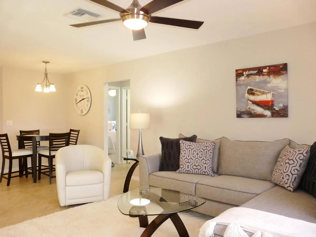 428 Barcelona Court * Marco Island