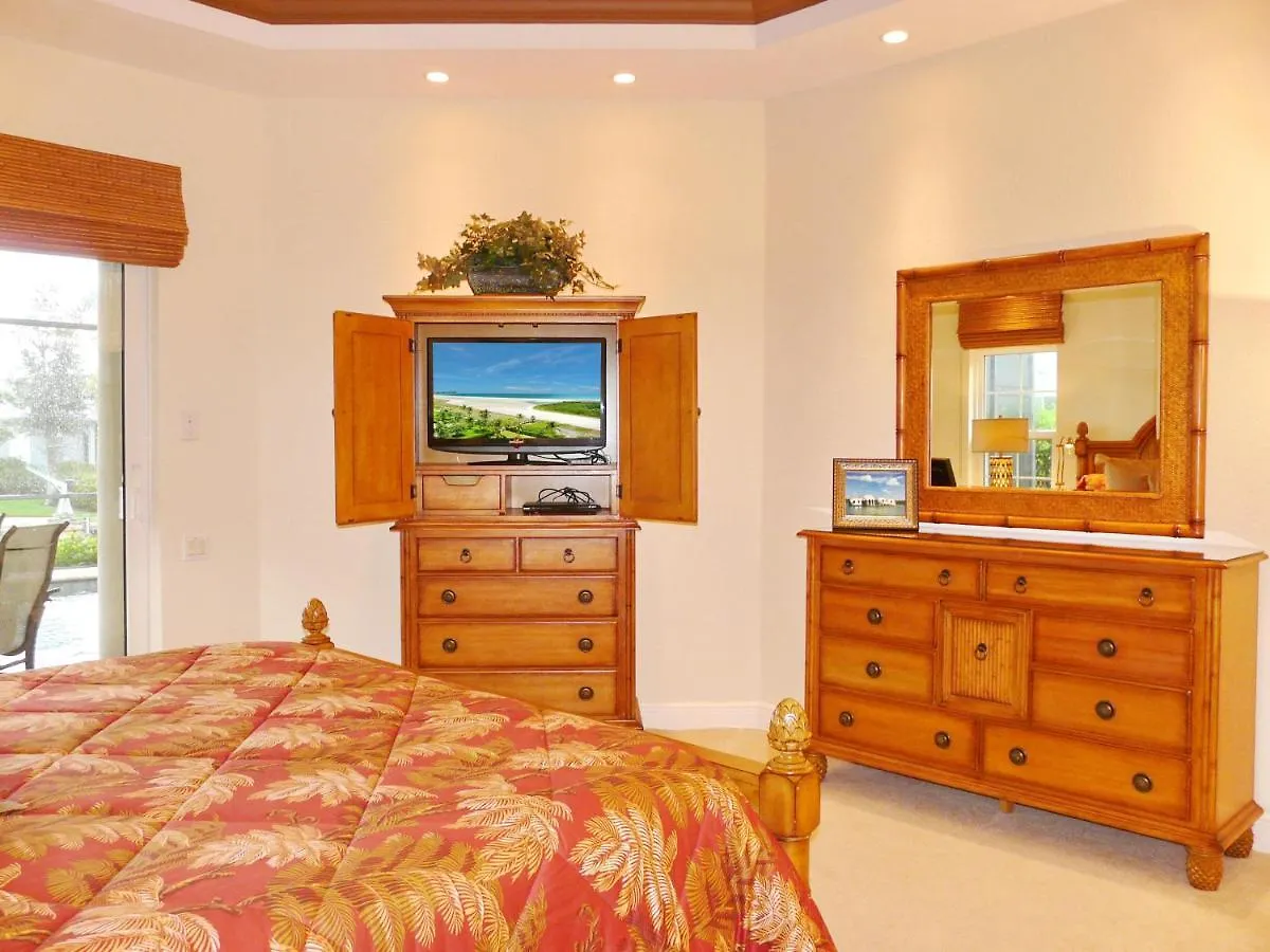 961 Hyacinth Court