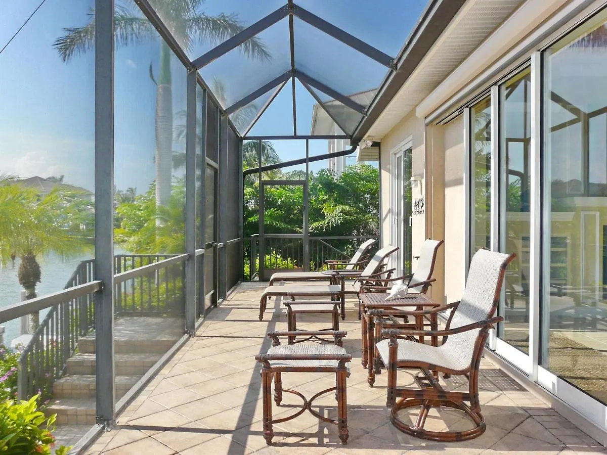 961 Hyacinth Court * Marco Island