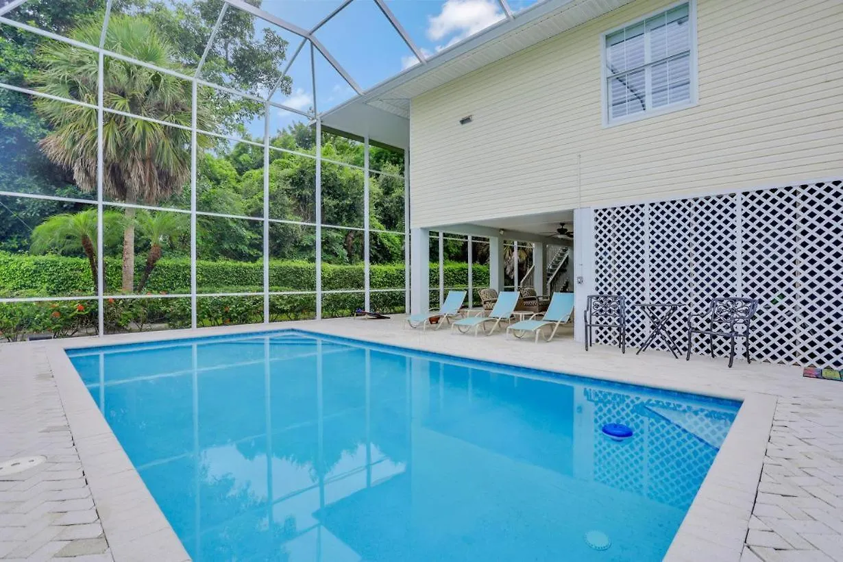 Holiday home 870 Kendall Drive