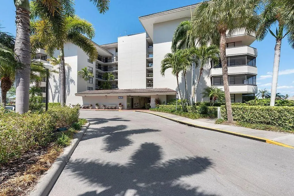 Holiday home South Seas East C-103 Marco Island