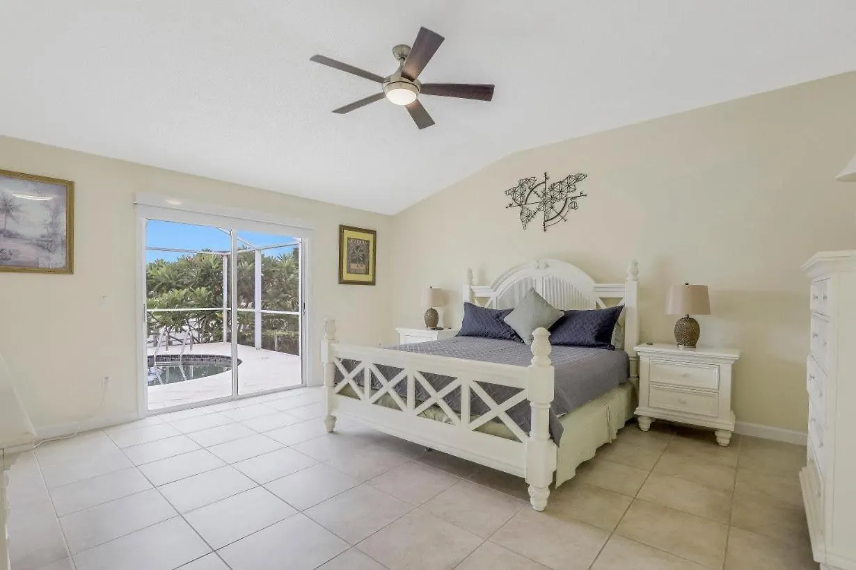 921 Tulip Court Holiday home *