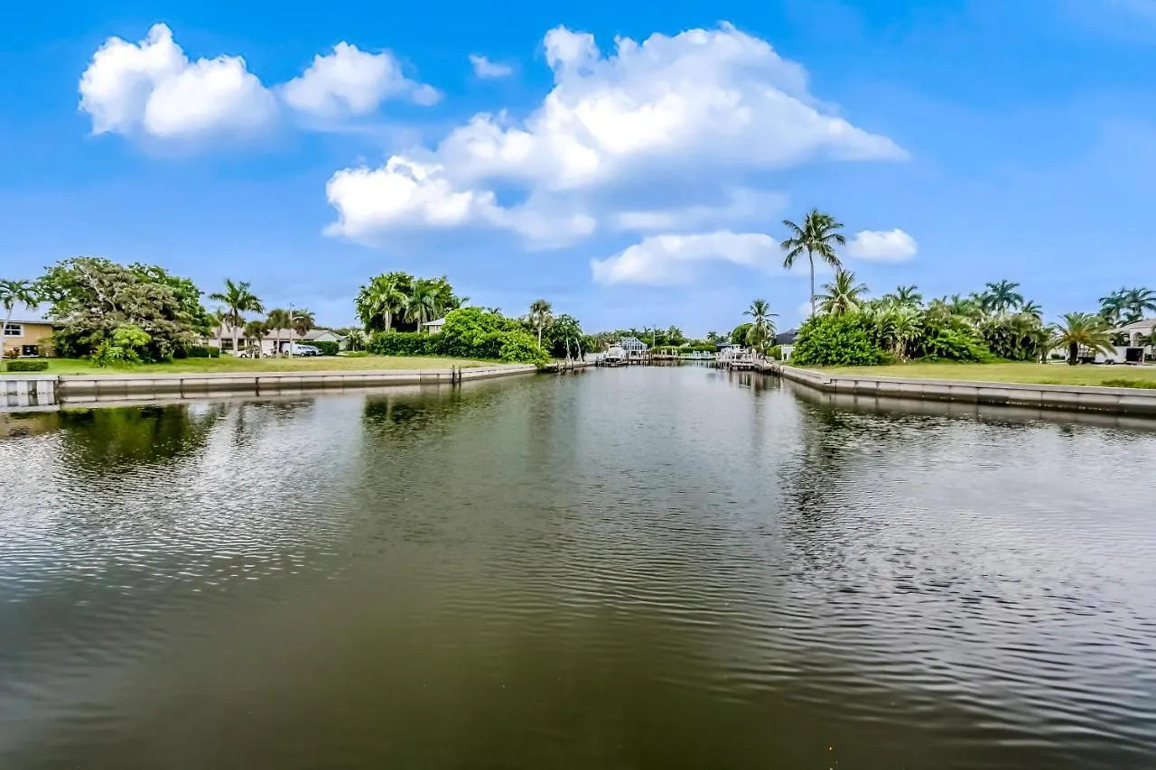 Galleon's Treasure * Marco Island