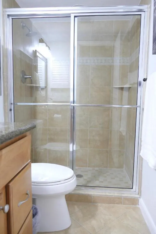 2 Bed South End Beachfront At Popular Seawinds Marco Island