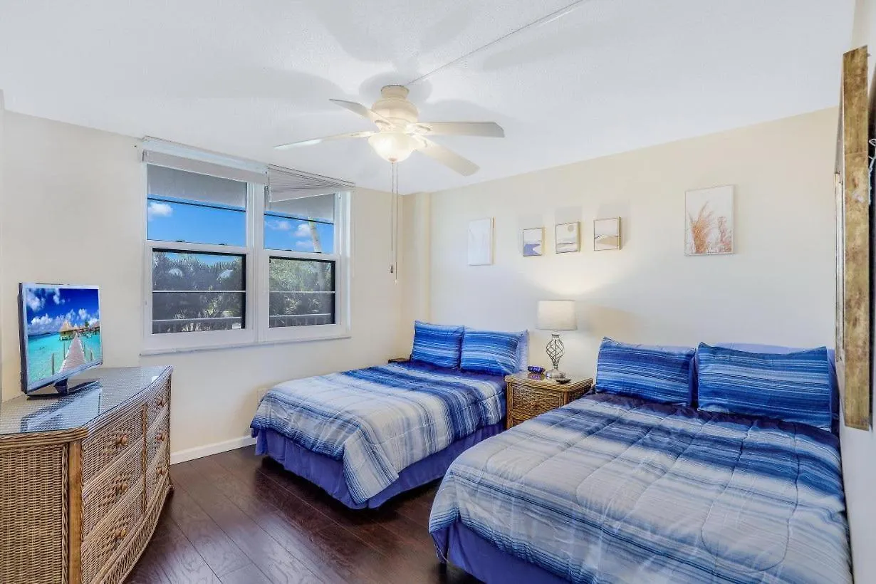 South Seas Tower 3-202 Holiday home *